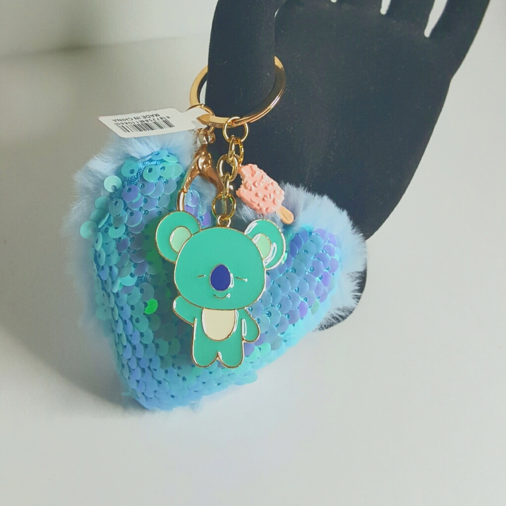 Big Fluffy Sequence Heart Koya Theme Keychain